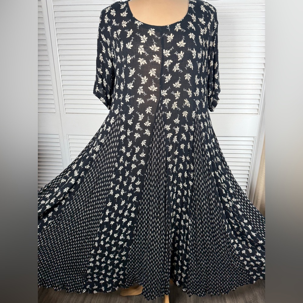 Nostalgia Floral Maxi Dress Small Boho Pleated Pull On